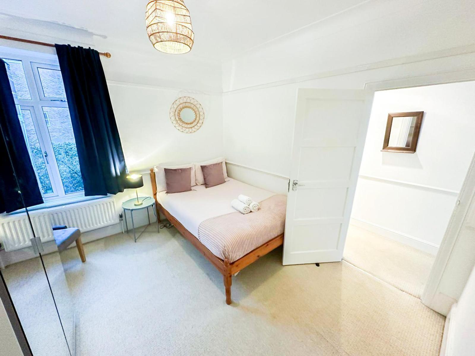 Lovely 3 Bedroom Maisonette With Private Roof Terrace In Hammersmith Londyn Zewnętrze zdjęcie